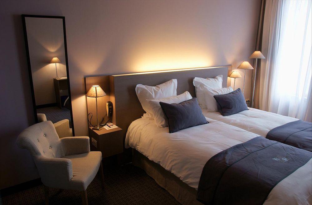 Best Western Hotel De La Breche Niort Bagian luar foto