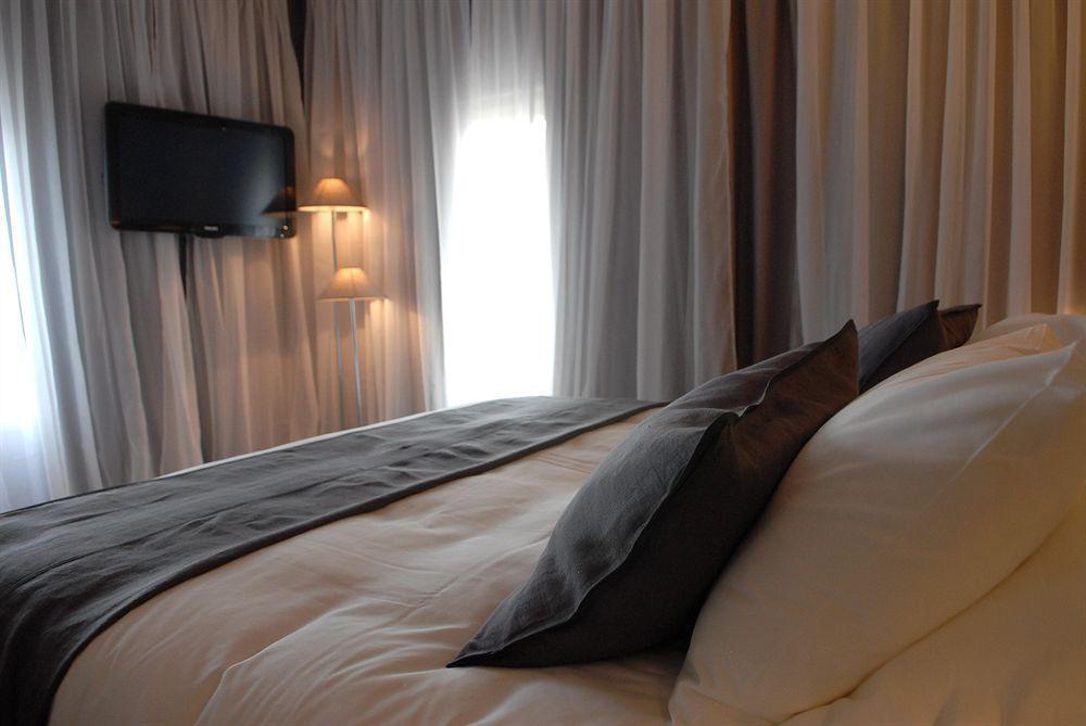 Best Western Hotel De La Breche Niort Bagian luar foto