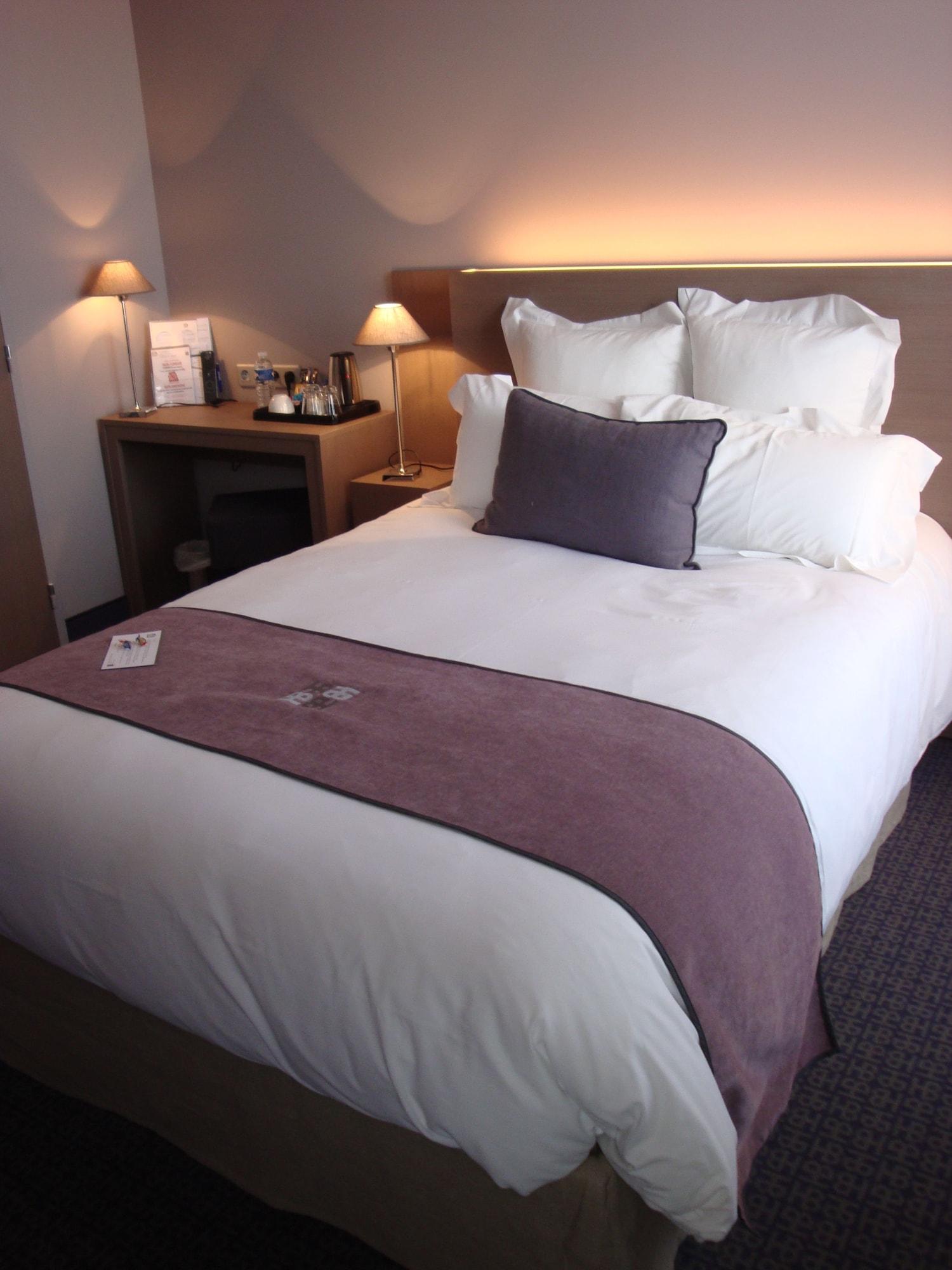 Best Western Hotel De La Breche Niort Bagian luar foto