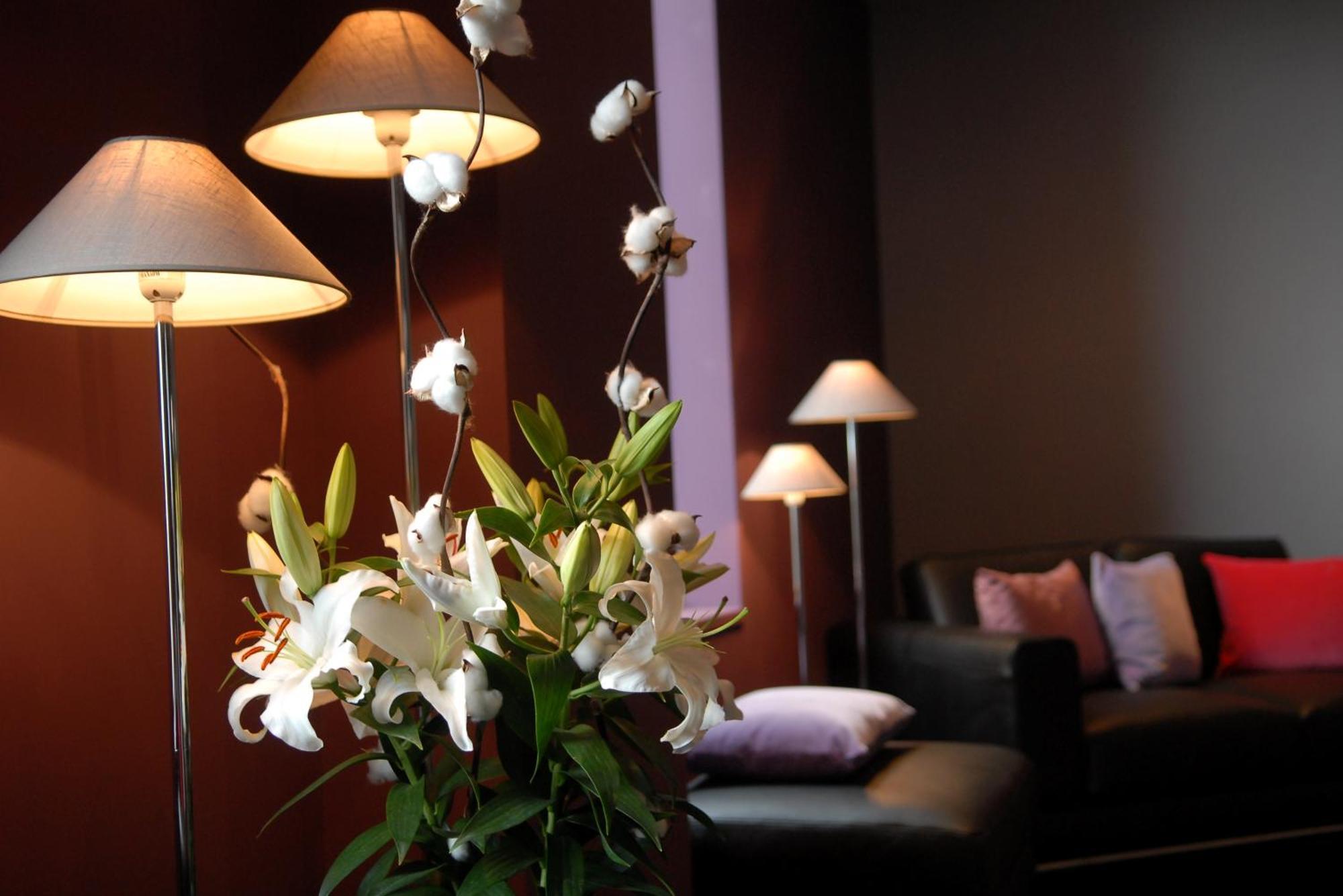 Best Western Hotel De La Breche Niort Bagian luar foto
